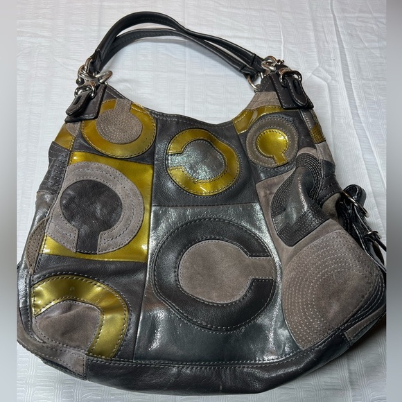 Coach C Gold and Silver Shoulder Bag with Sleek Design - Picture 1 of 8